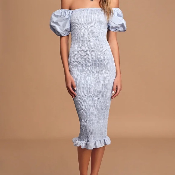 Light blue smocked dress - Picture 3 of 7